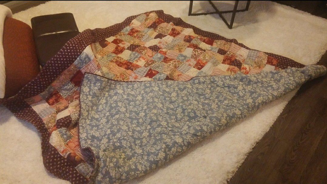 POTTERY BARN BLANKETS  $25 takes all 3!!! 
