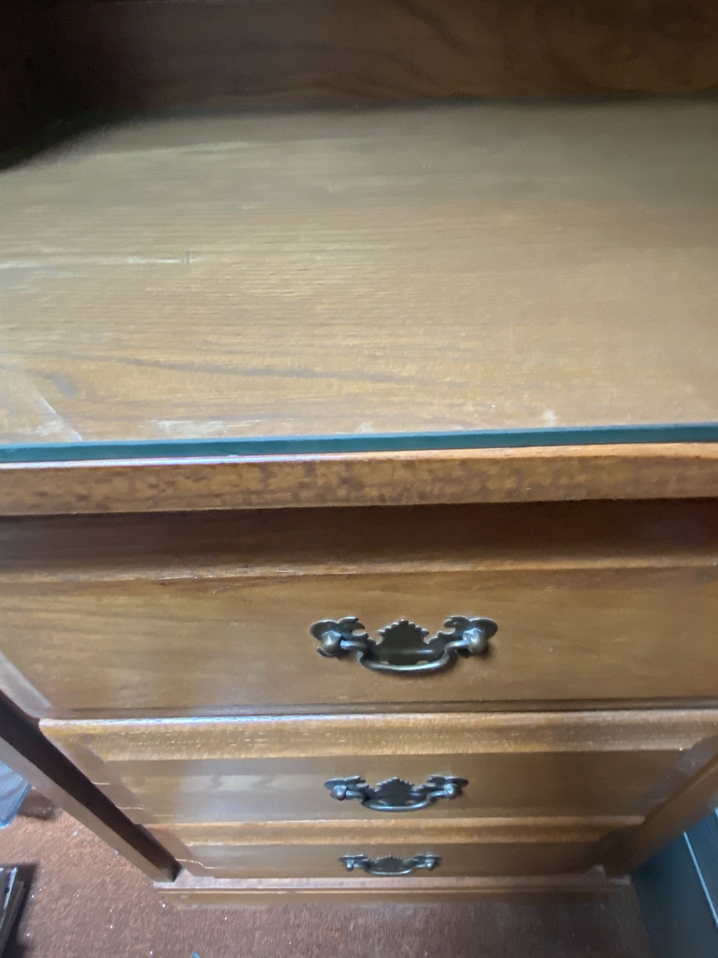 Student Desk And Hutch