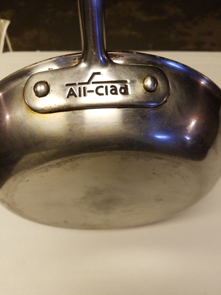 ALL CLAD 10  1/2" FRY PAN