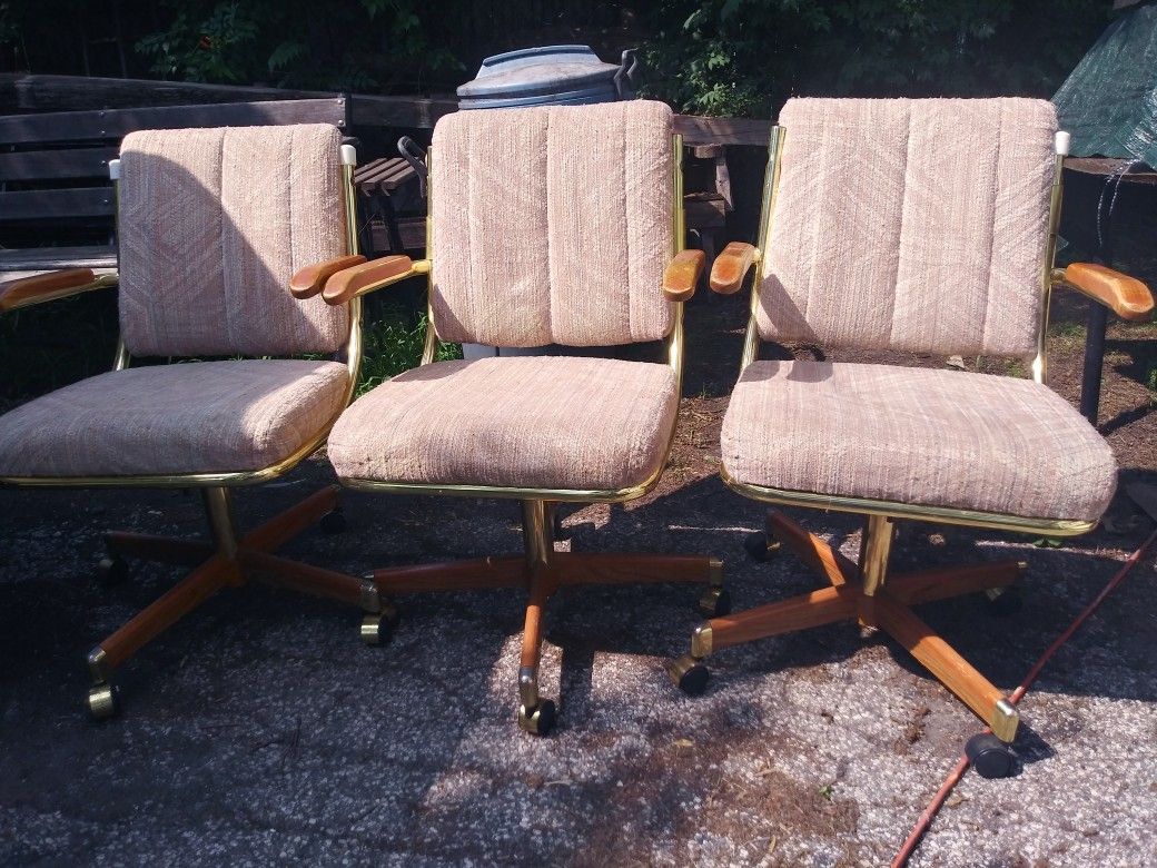 3 Great Shape Chairs With Floor Wheels
