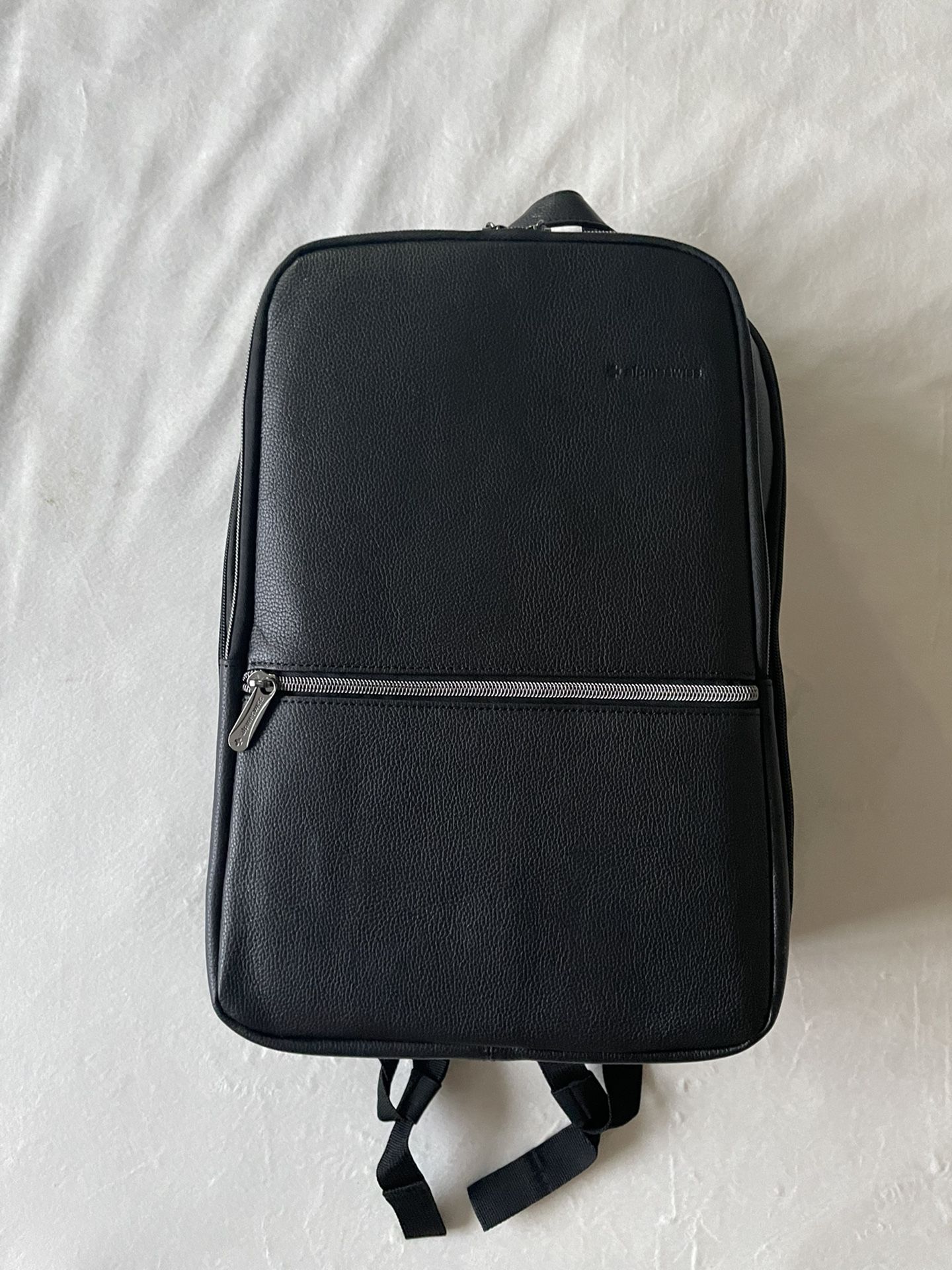 Alpine Swiss Men’s Sloan Slim Leather Laptop Backpack