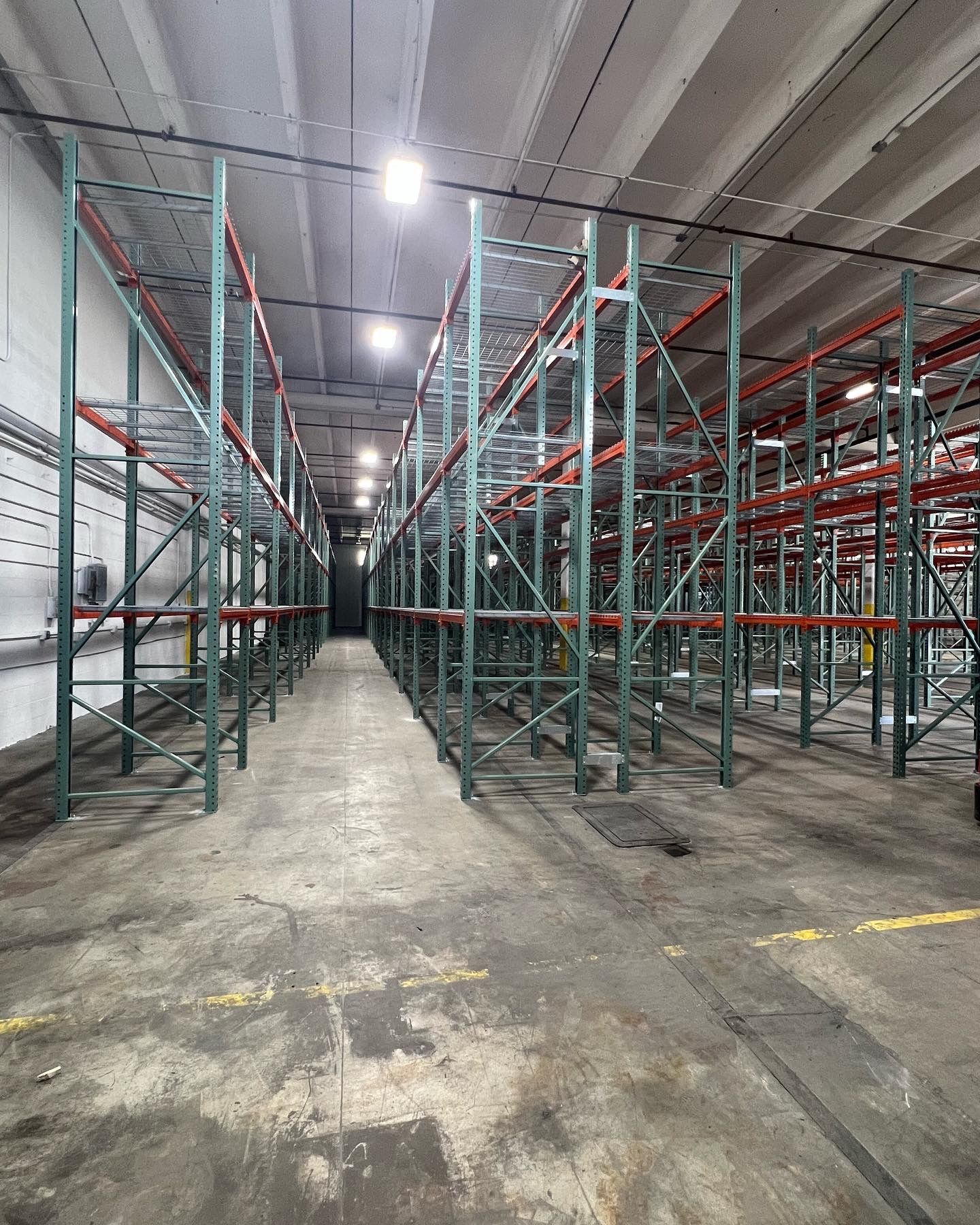 Pallet Racks Beams Uprights Wire Decks Brand New