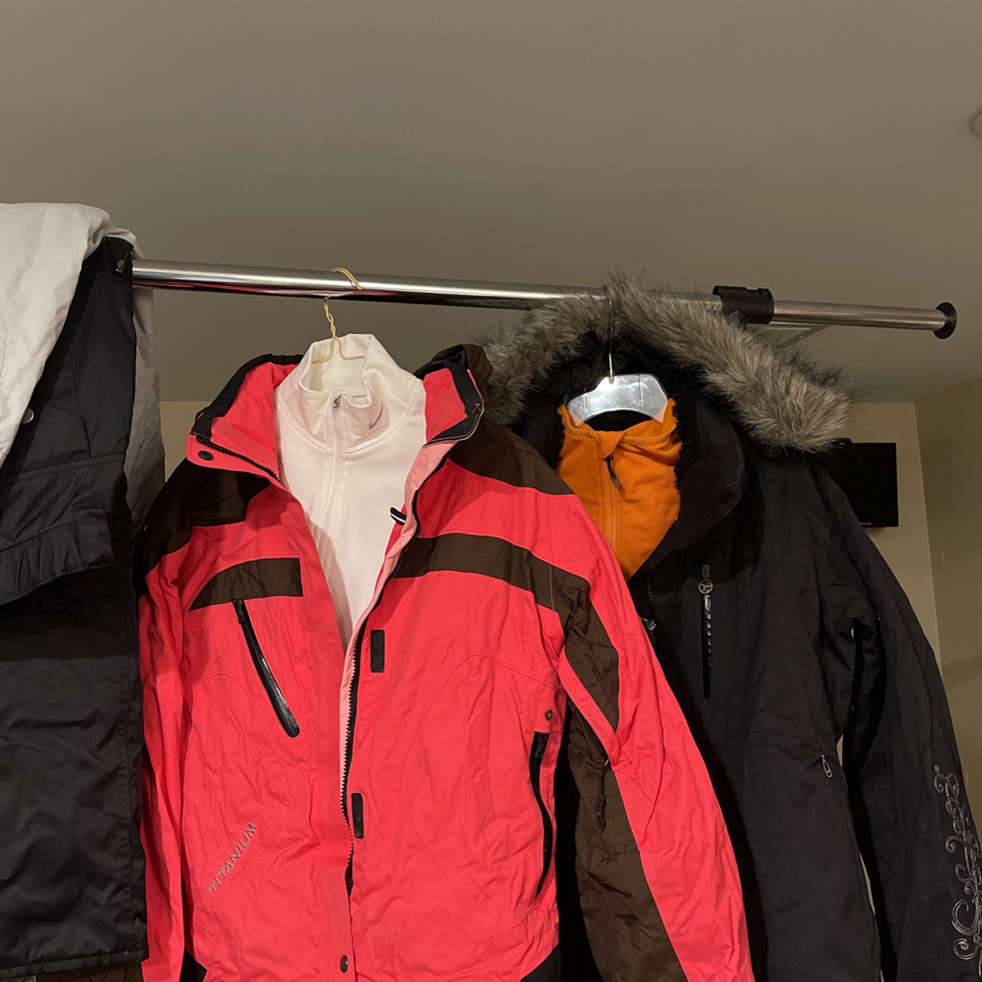 Skiing Jackets,fleeces ,pants , hats/masks SizeS/M