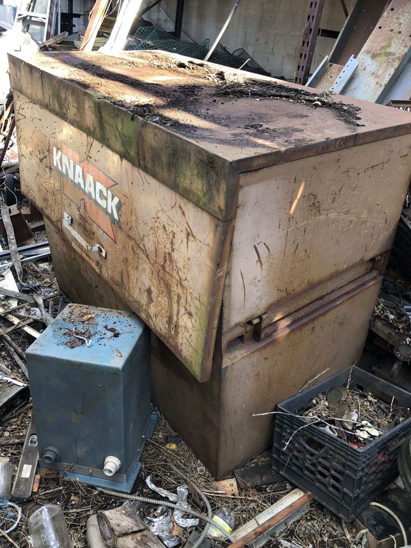 Knaack EX Large Gang Box for Sale in Brooklyn, NY OfferUp