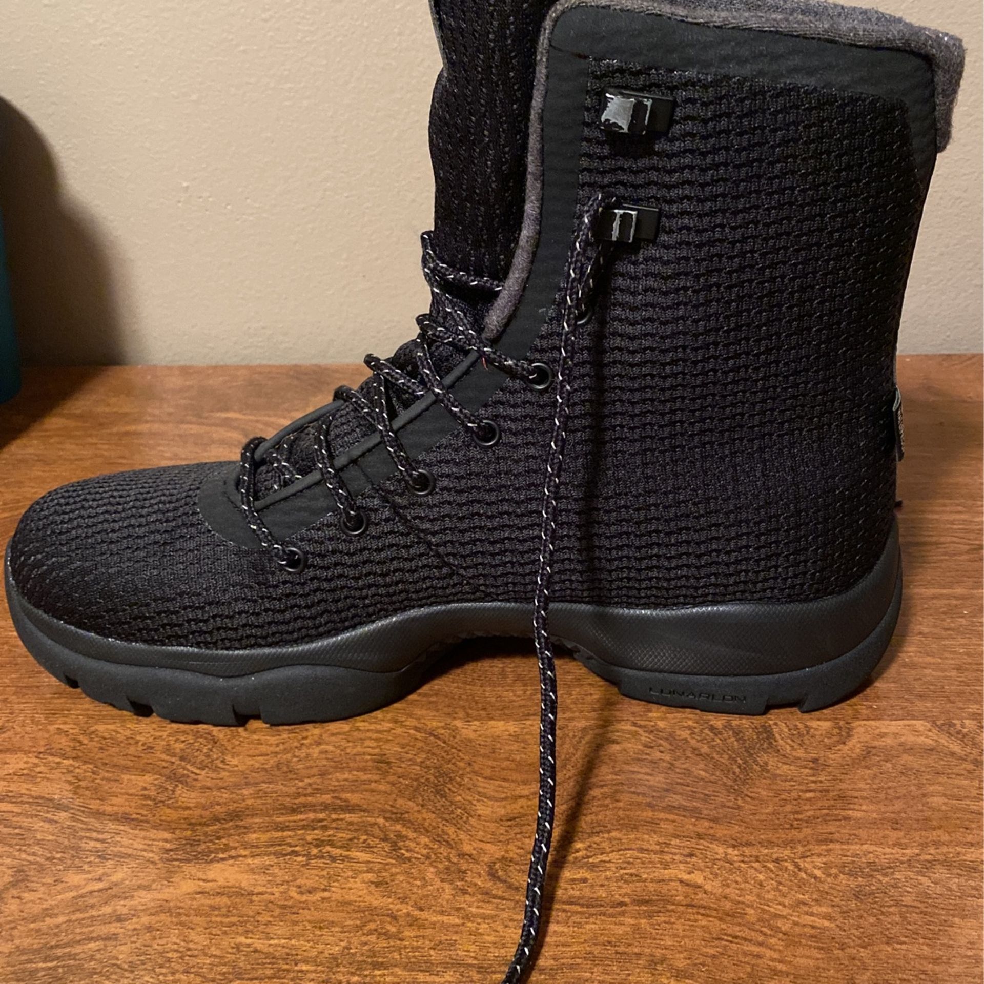 Jordan Future Boots (Black)