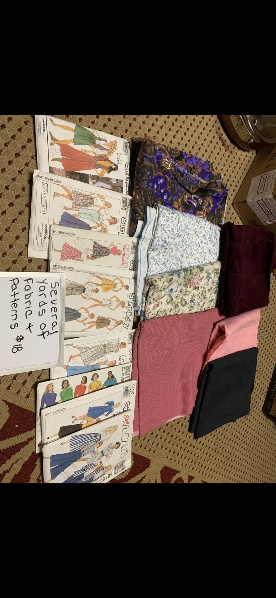 Assorted Knitting, Crochet & Sewing Items 5 Pics