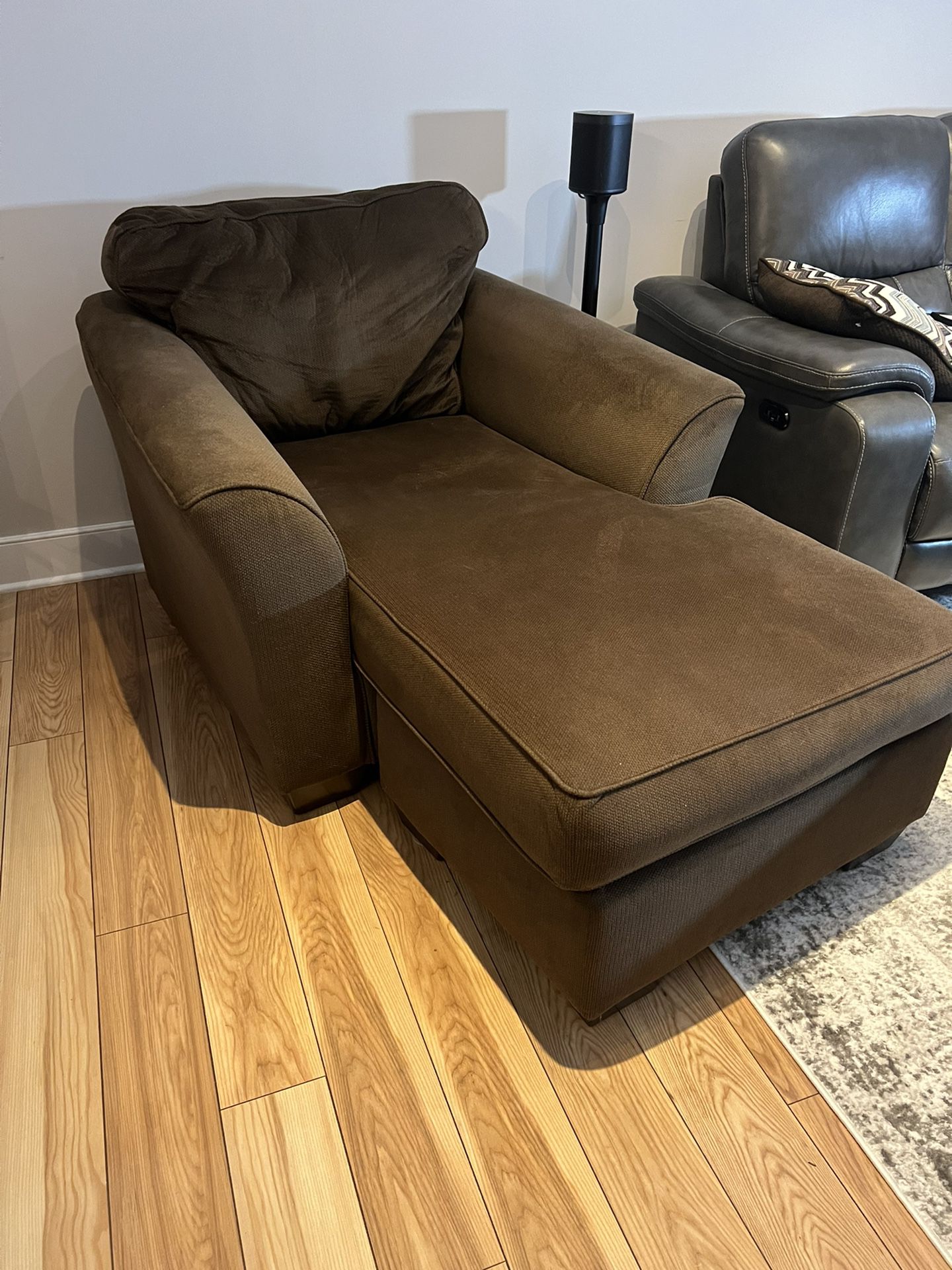 Over Sized  Brown Chair /chaise With Unattached Ottoman 