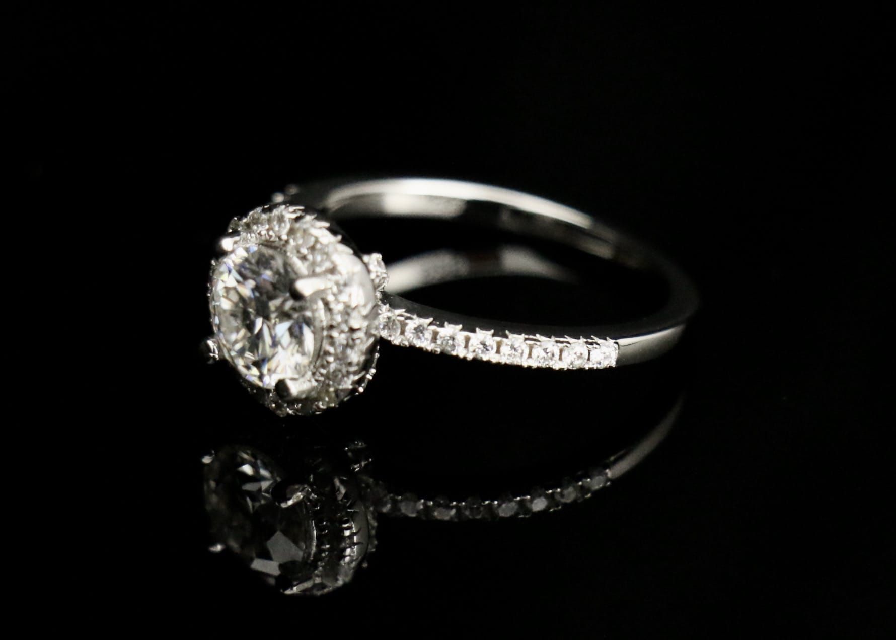 1.5c Moissanite Engagement Ring In Silver