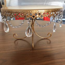 Gold Cake Stand Thumbnail