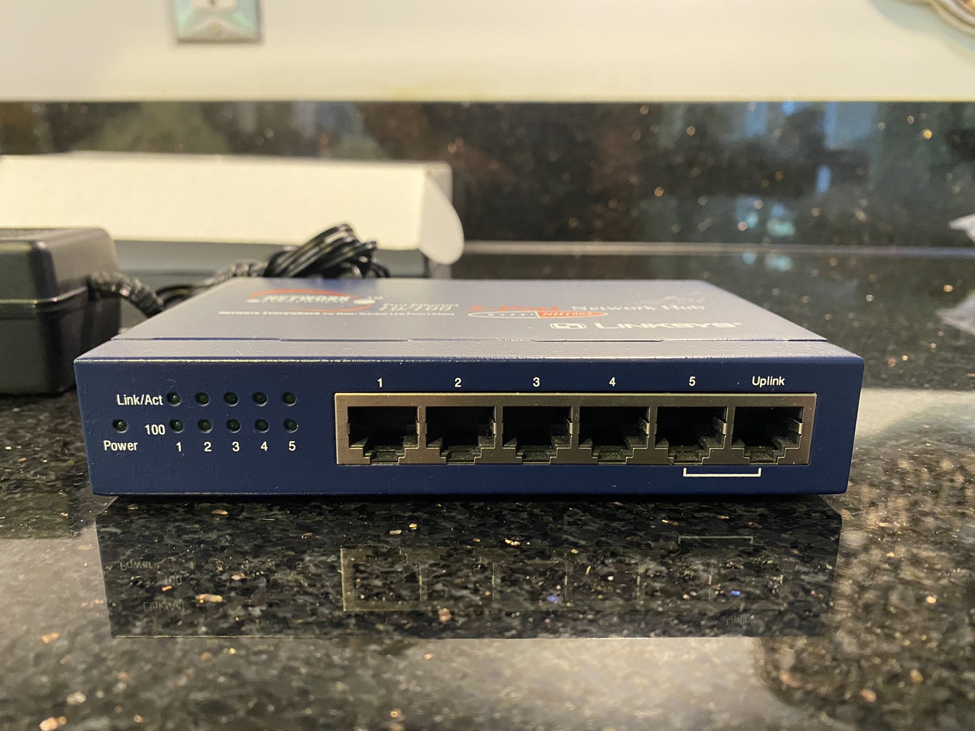 Linksys NH1005 V2 Fast Ethernet Network 10/100 5-port Hub With Power Supply