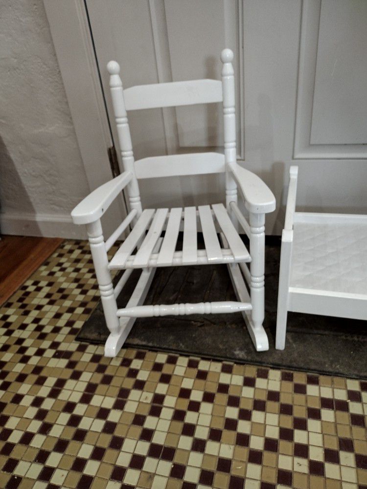 Wood Child/Doll Size Rocking Chair And Bed