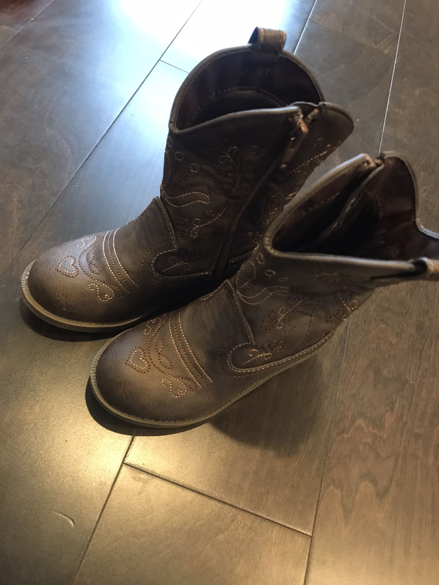 New Toddler girl snow boot shoes size 9