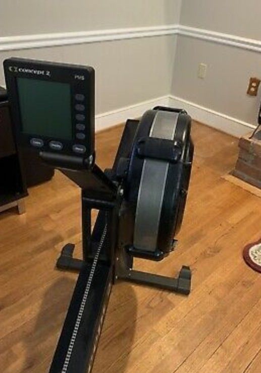 concept 2 indoor rowing machine with pm5 monitor