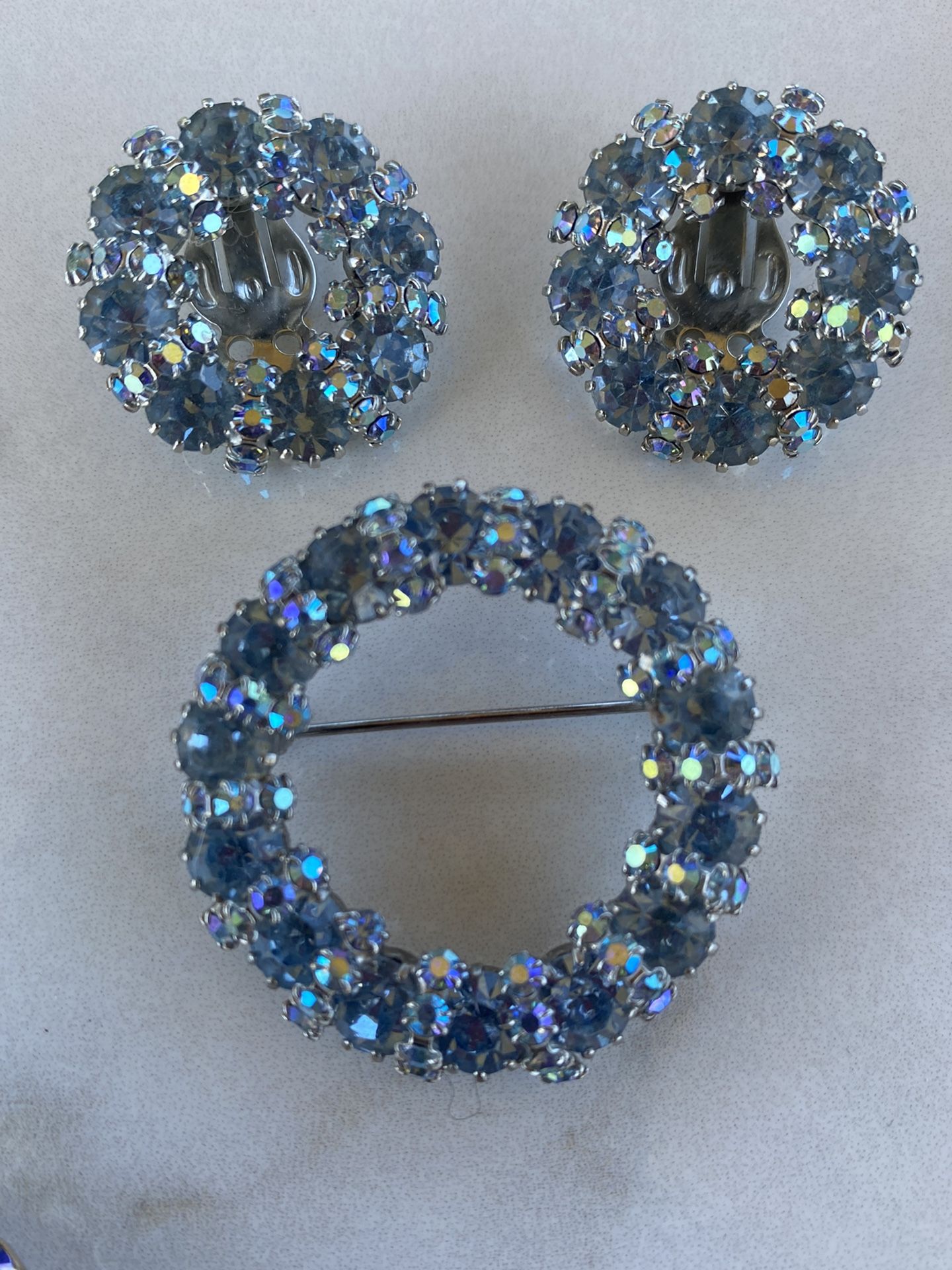 Collectors I Have Lots And Lots Of Vintage Costume Jewelry!!!