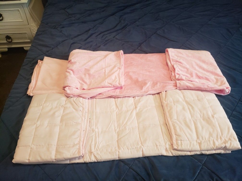 "Thirdream Small Weighted Blanket for Kids 7lbs, 3 Pieces,41” x 60”, ,with 2 Removable Washable Covers, Soft Minky Cover and Ice Silk Cover, Pink, Twi