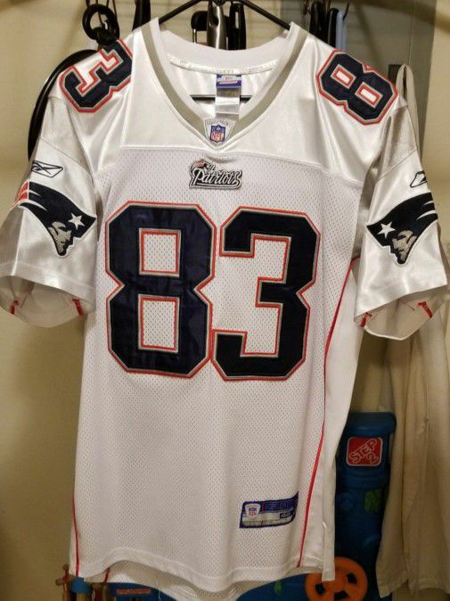 ,FL New England Patriots Deion Branch#83 Stitched Jersey Brand Reebok Size 48