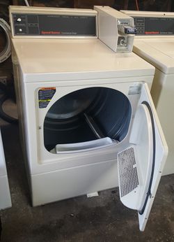 COIN OPERATED SPEED QUEEN WASHER AND DRYER Thumbnail
