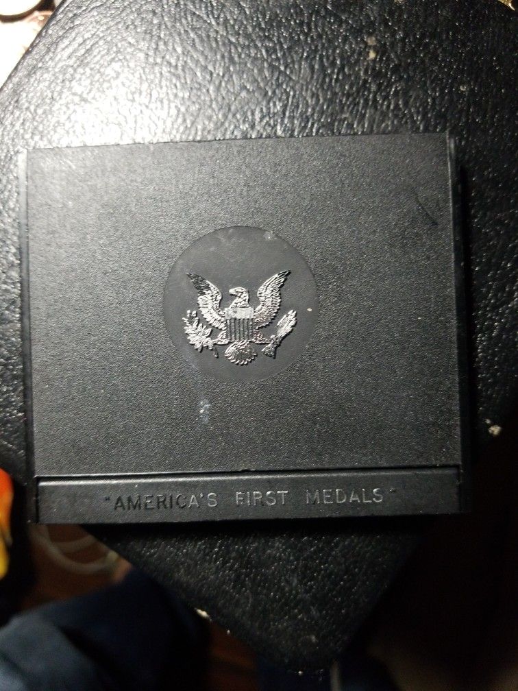 VINTAGE GENERAL HORATIO GATES PEWTER COIN AMERICAN FIRST MEDALS ORIGINAL / CASE