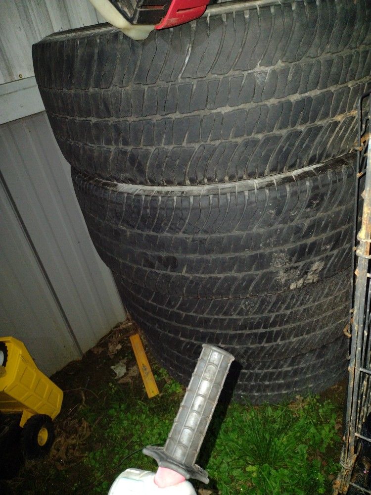 Set Of Michelin Tires