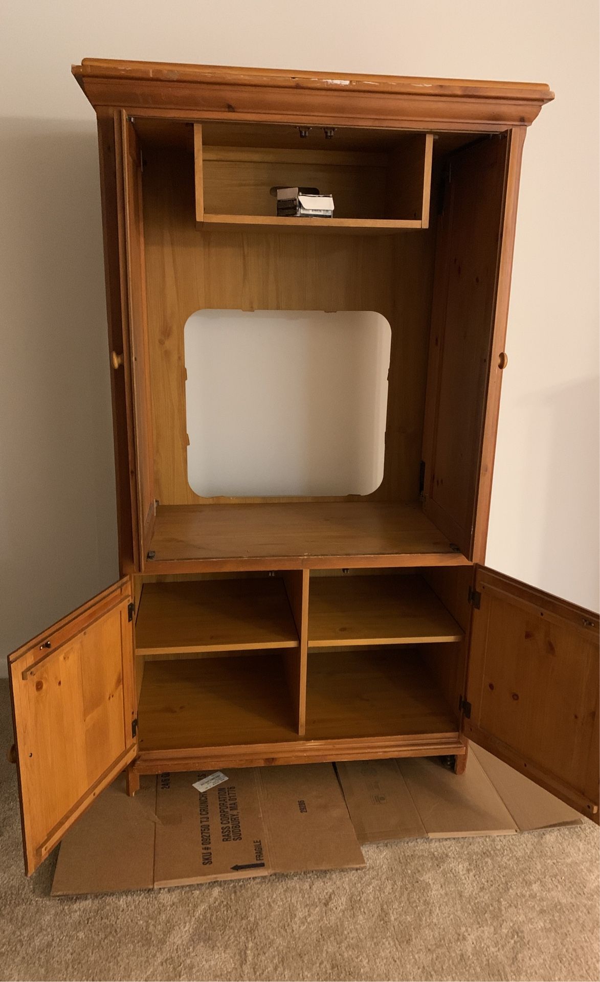 TV Entertainment Storage Unit. HARD AND HEAVY. Delivery / Pick Up Available