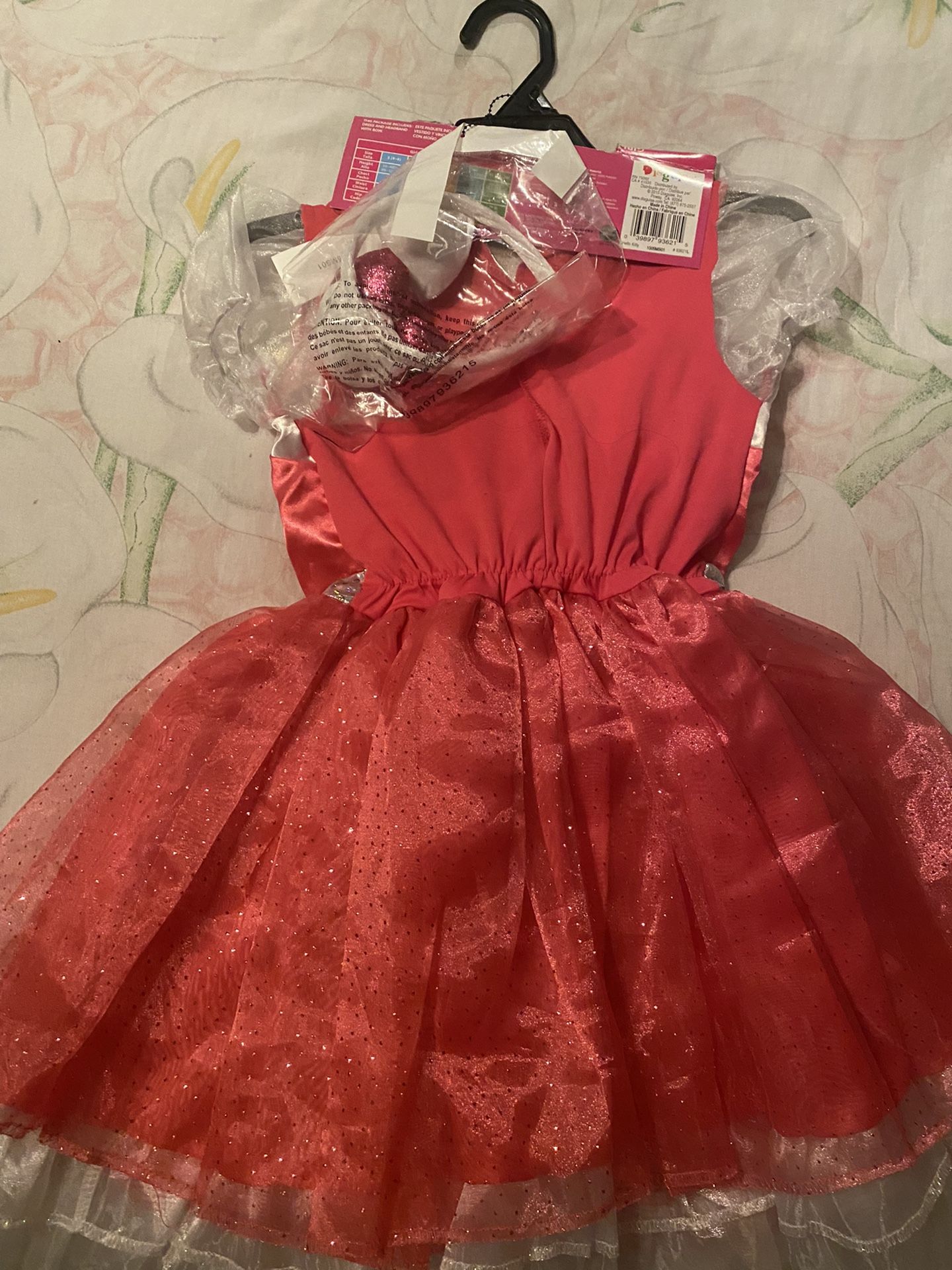 costume enfant 4/6 size new hello kitty