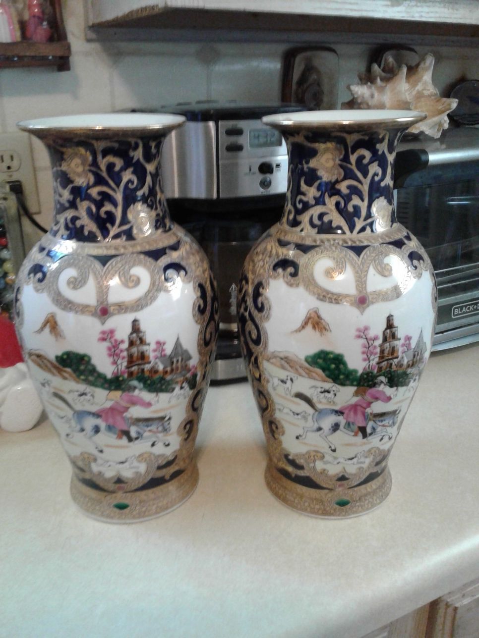 Chinese ceramic porcelain vases