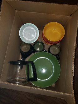 Box of dishes Thumbnail