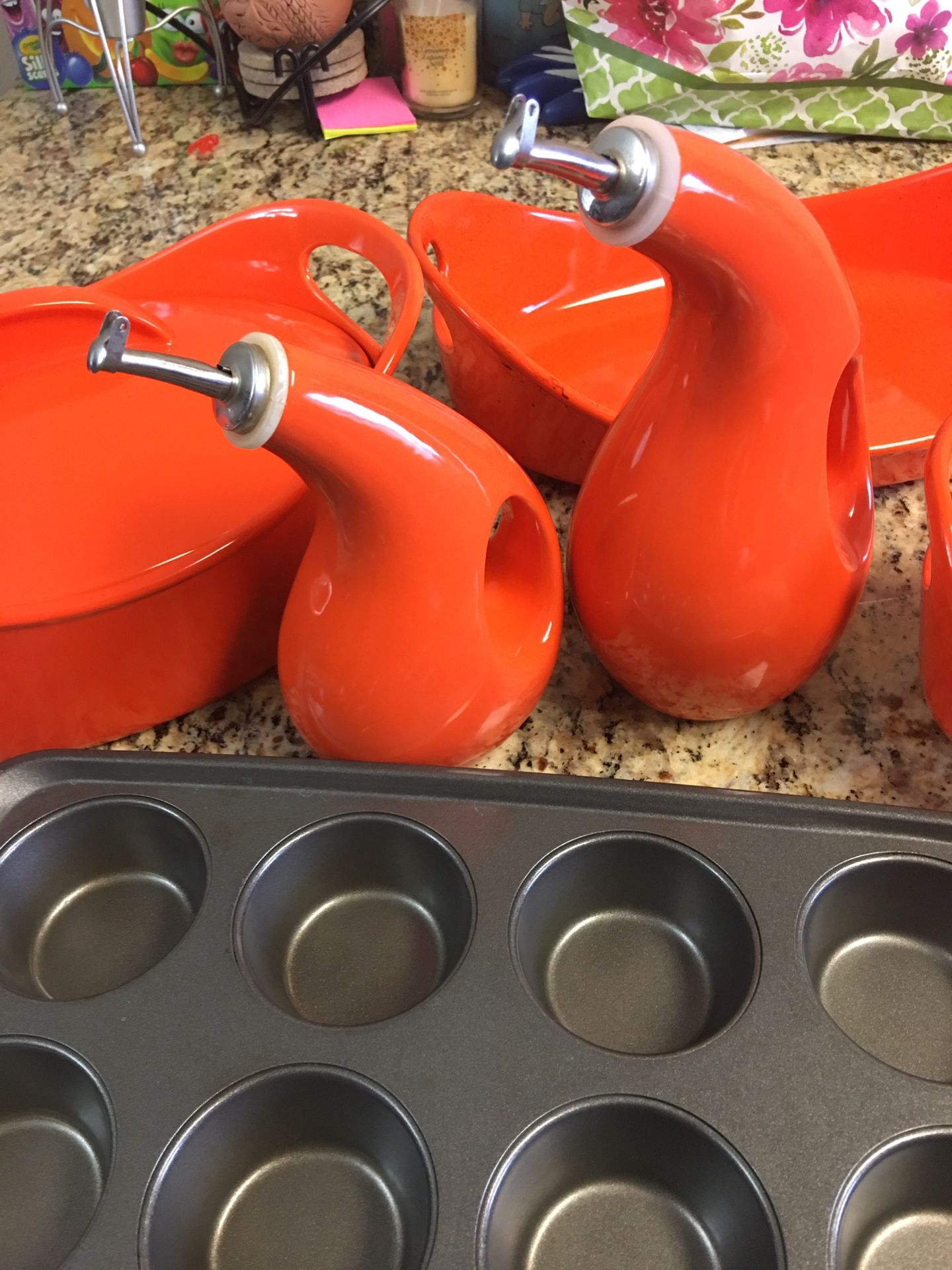 Rachel Ray Bakeware | Casserole dishes, Non-Stick Muffin Sheet Pan, & EVOO and Vinegar Bottle Set