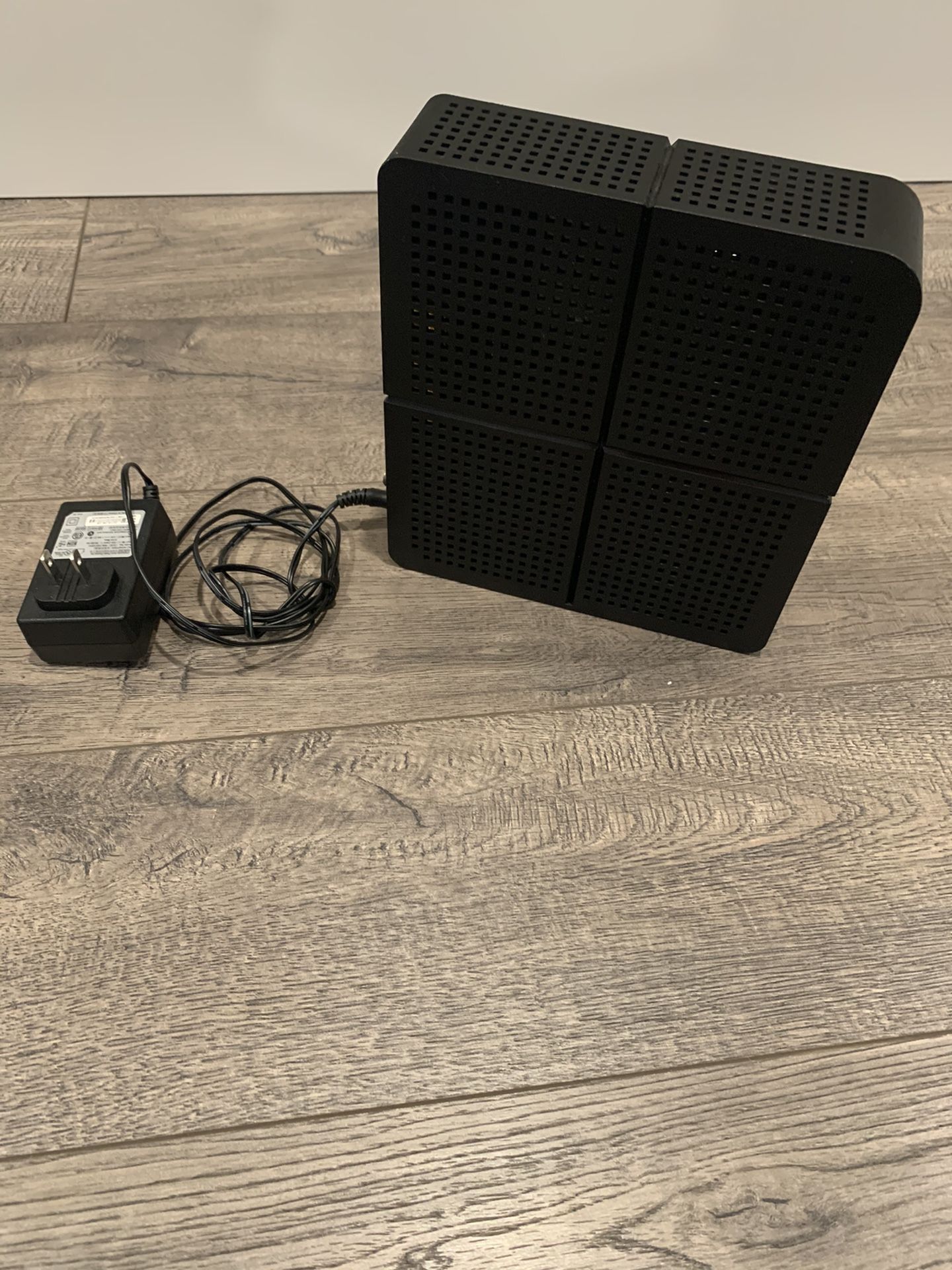 Cable Modem w/WIFI (works with Comcast)