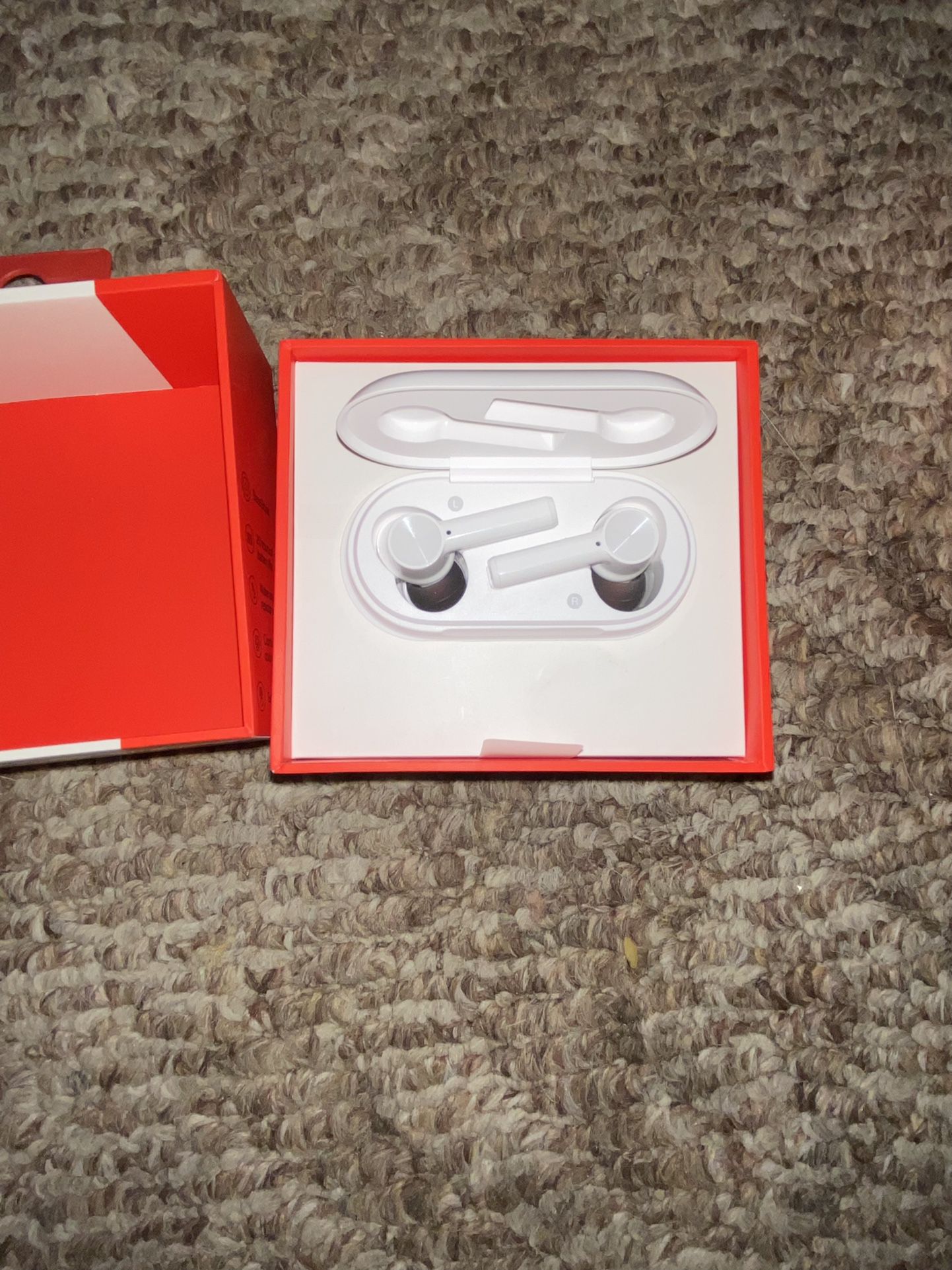 OnePlus Buds Z  - True Wireless Bluetooth Earbuds with Charging Case White/Gray
