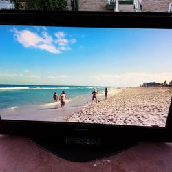 Panasonic 42" TV With Remote And HDMI Ports  Thumbnail