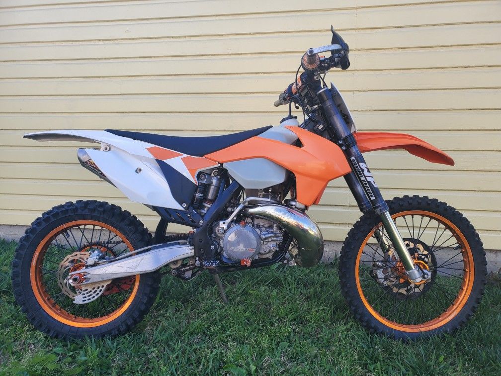 2016 KTM 300 XC dirtbike for sale for Sale in Huntington Beach, CA ...