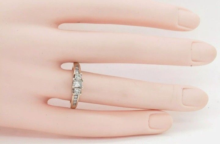 14K white gold 1.45CT diamond 3-stone Princess cut Engagement ring size 8