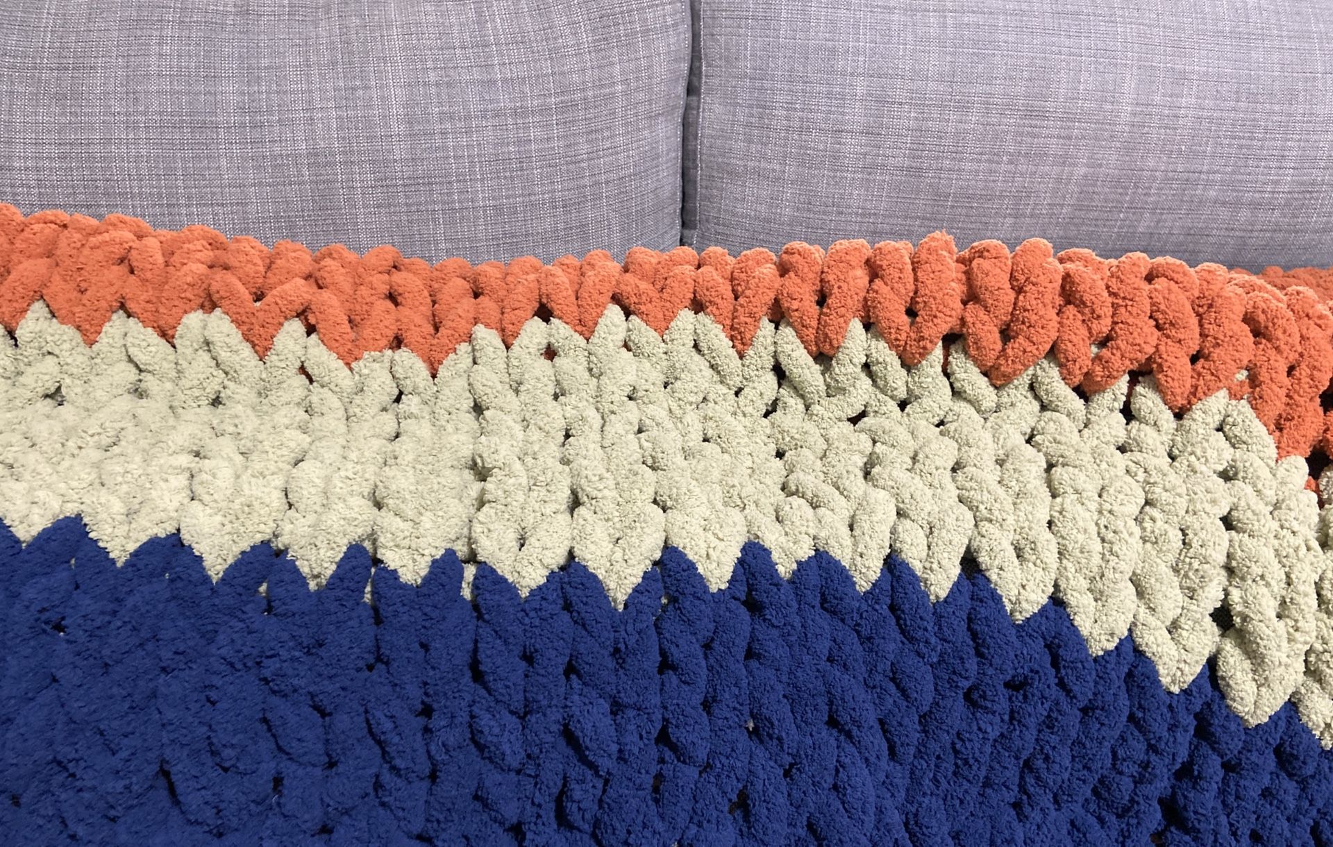 Hand made Chunky Blanket / throw blanket