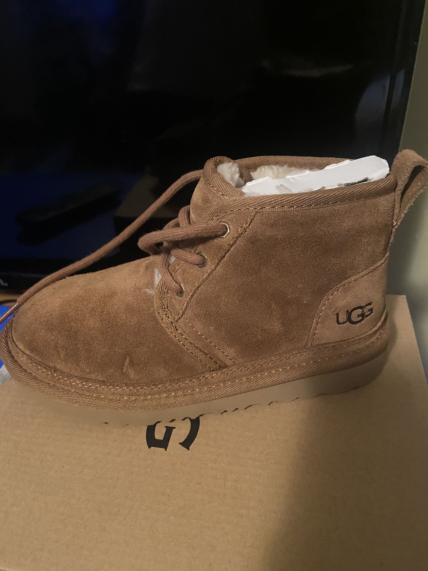 Boys Ugg K Neumel II