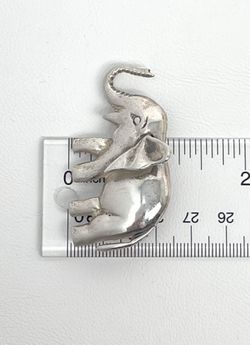 Vintage Sterling  Silver Baby Elephant Brooch Thumbnail