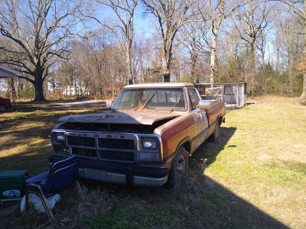 1992 Dodge D150