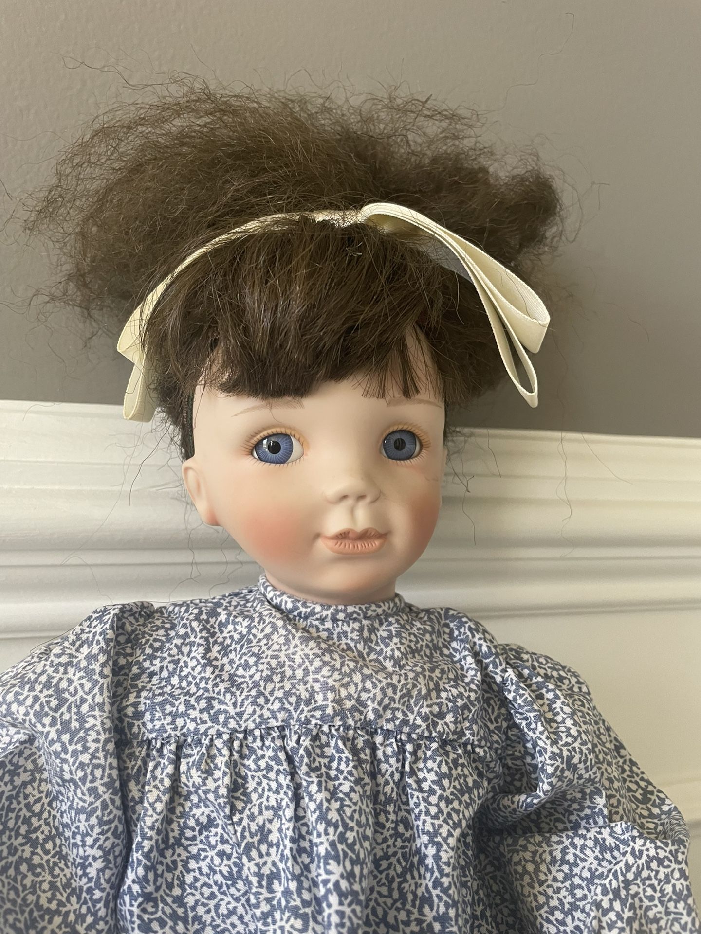 Porcelain Galy Radem Ann Doll