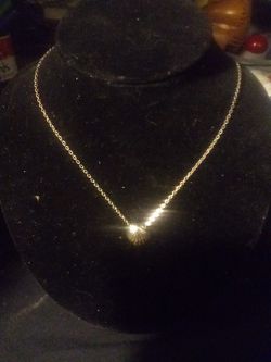 Shell pendant necklace Thumbnail