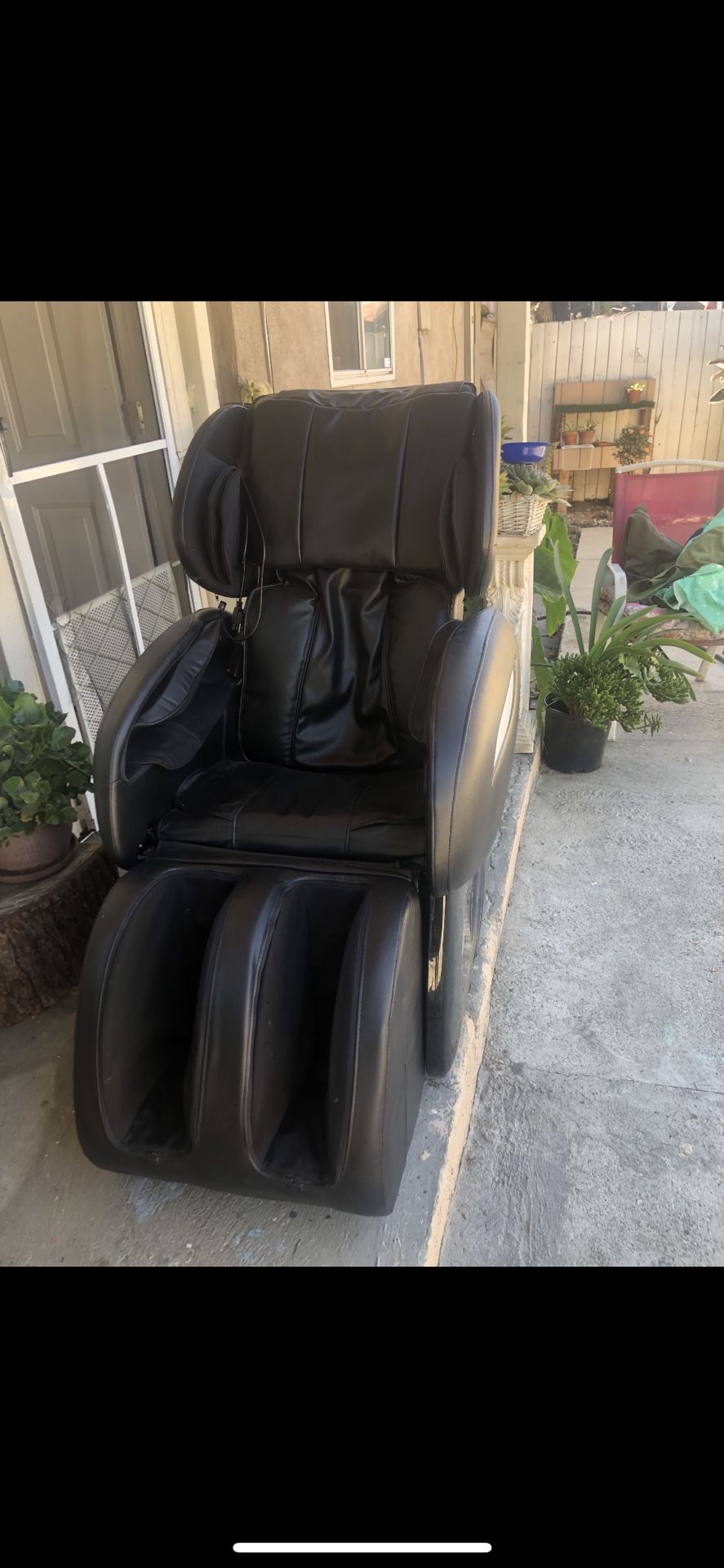 like new massaging chair