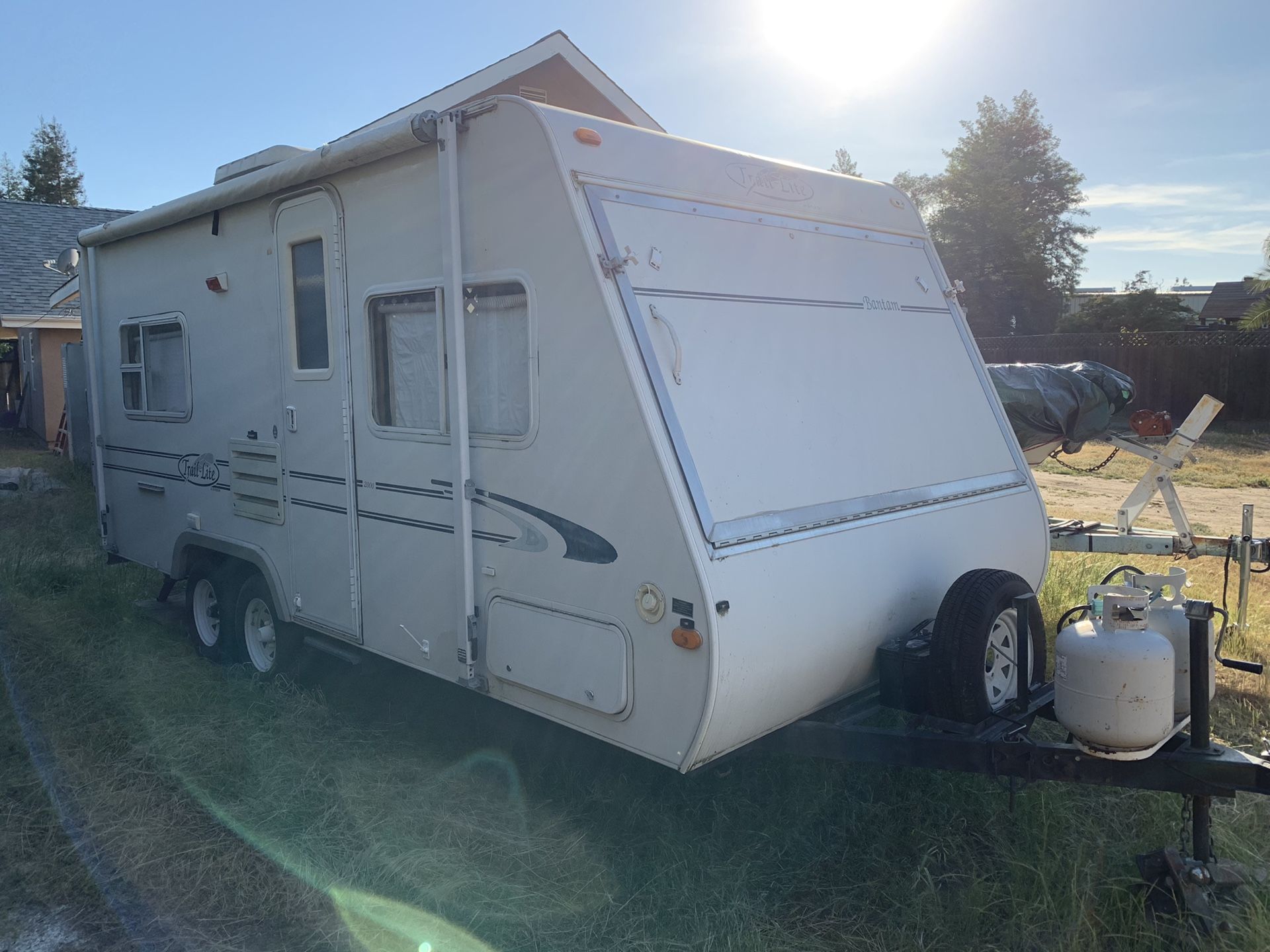 2000 Trail Lite Bantam Travel Trailer for Sale in Dinuba, CA - OfferUp