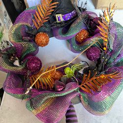 20” Halloween Wreath with Spider and Witch legs Thumbnail