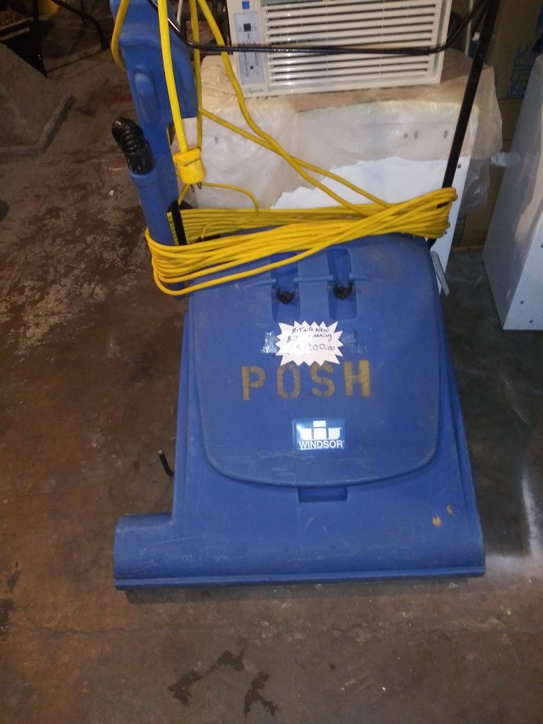 Windsor commercial Vacuum cleaner for Sale in Columbus, OH OfferUp