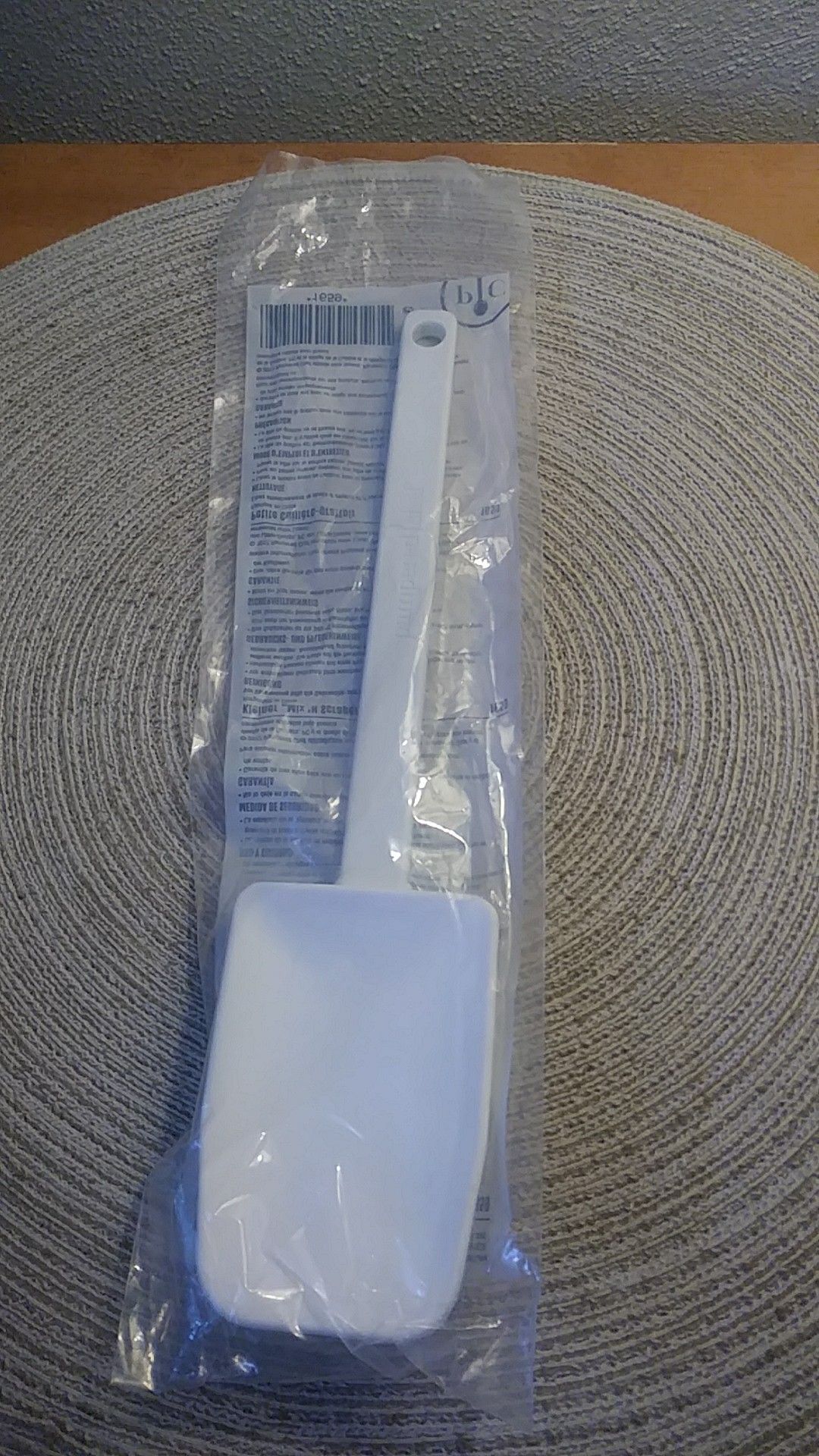 *New*Pampered Chef Small Mix n Scapper
