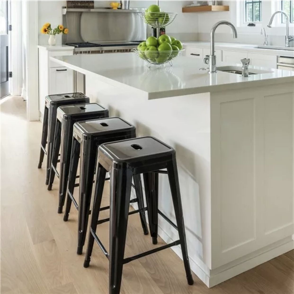 Bar Stools Set of 4 with Wooden Seat Backless Barstools Industrial Counter Height Bar Stools Stackable for Kitchen (26 inch, Matte Black )