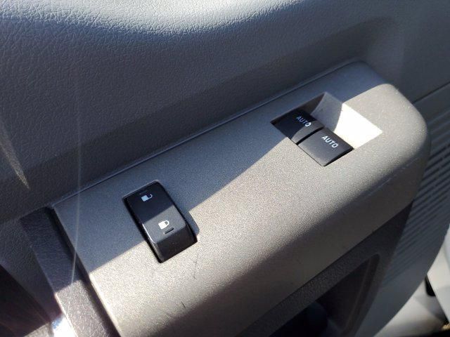 2016 Ford Super Duty F-650 Straight Frame Gas