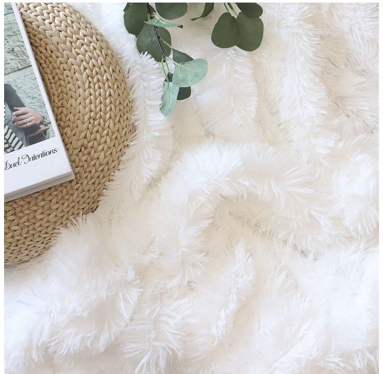 Decorative Extra Soft Throw Blanket