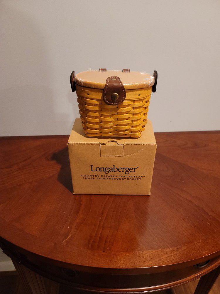 Longaberger - Small Saddlebrook Basket 