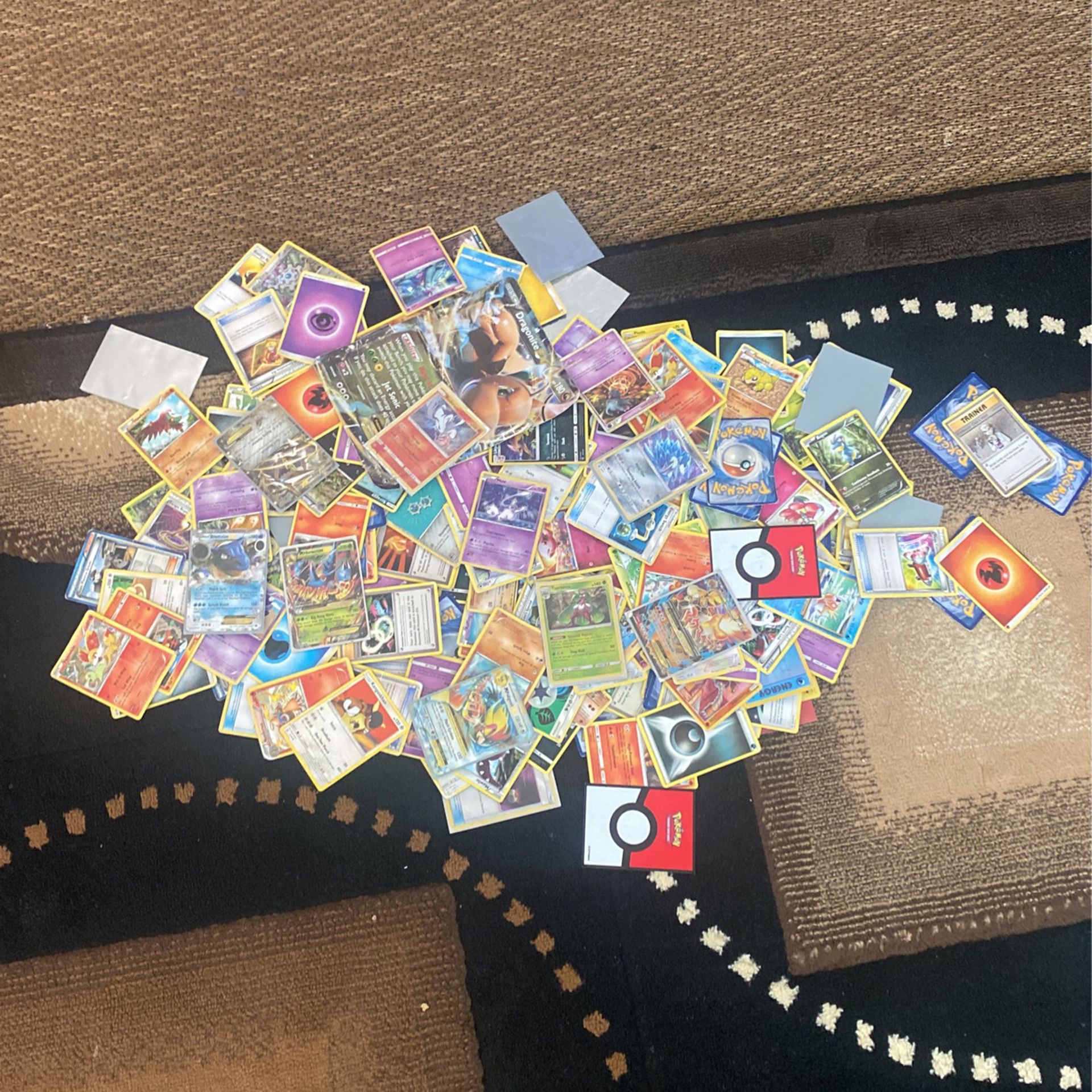 Pokemon Cards 600