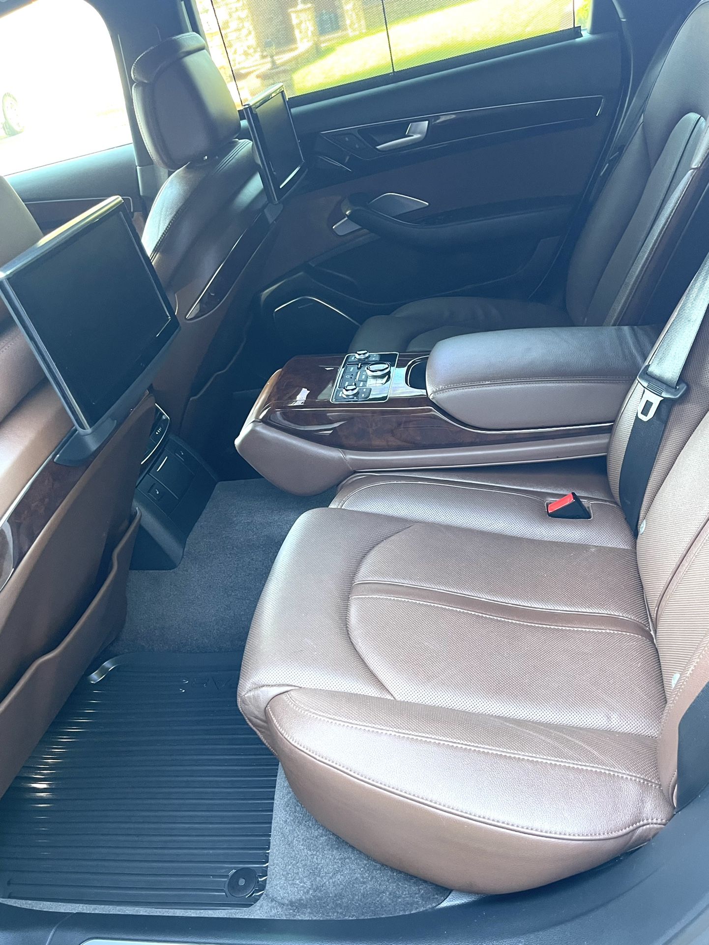 2011 Audi A8
